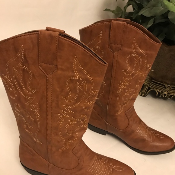 Cowboy boots - Picture 3 of 10